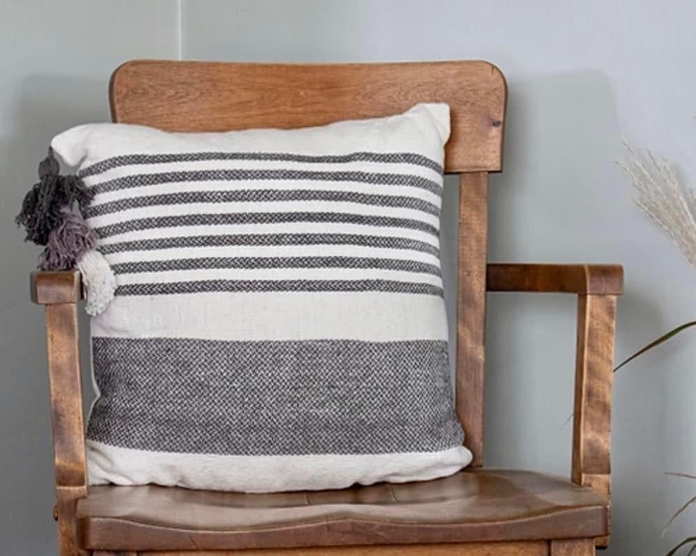 18x18 Hand Woven Liza Pillow Grey